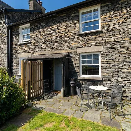 Apple Tree אמבלסייד