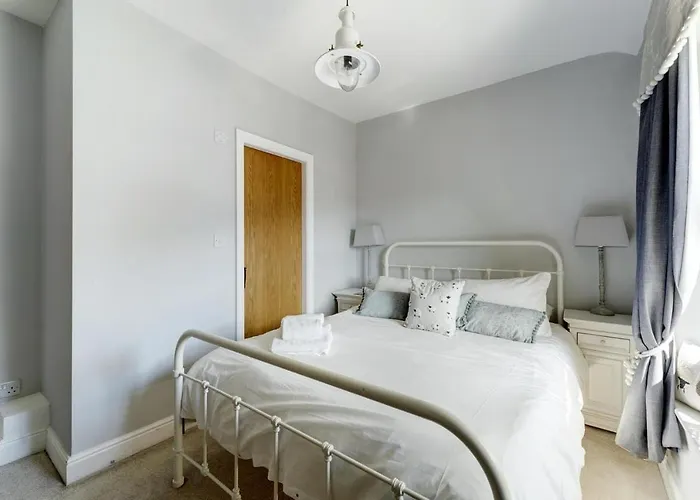 Apple Tree 安布尔塞德